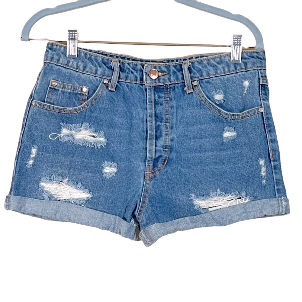 Forever 21 High Rise Distressed Button Fly Medium Wash Jean Shorts Size …